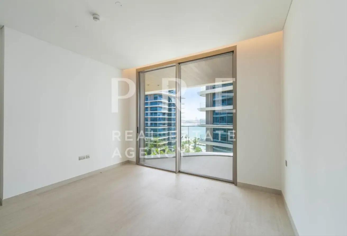 Skyline Luxury | Spacious 3-Bedroom