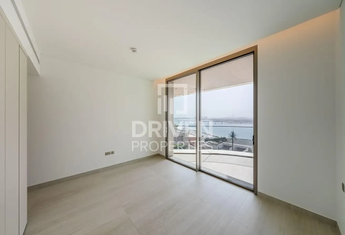 Luxury Living | High Floor | Sea View | Brand New