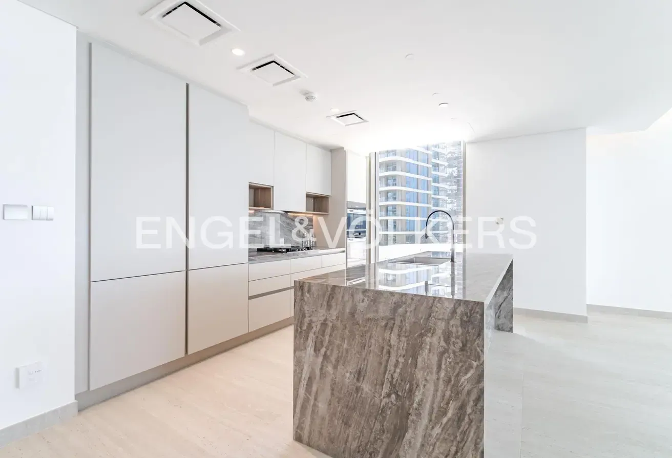 Luxury Living | Beach Front | Corner Unit