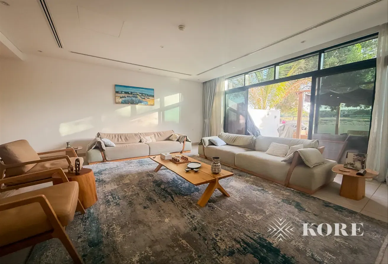 Modern Large Layout | Upgraded | Sky Room