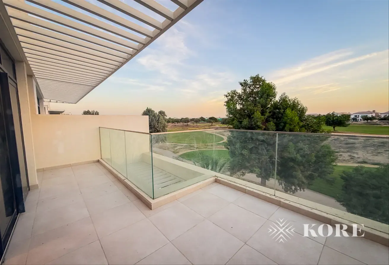Modern Large Layout | Upgraded | Sky Room