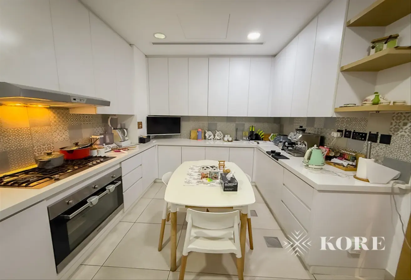 Modern Large Layout | Upgraded | Sky Room