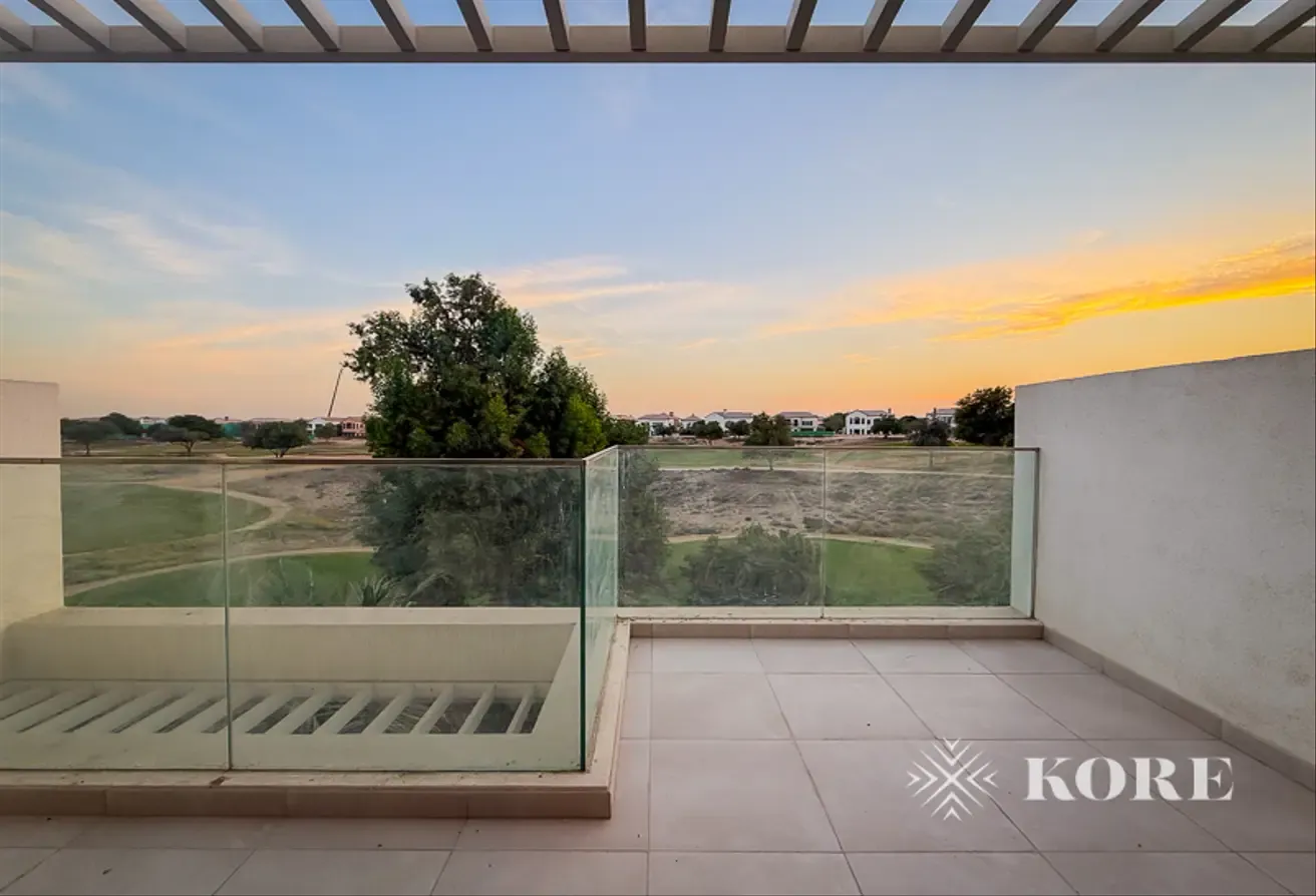 Modern Large Layout | Upgraded | Sky Room