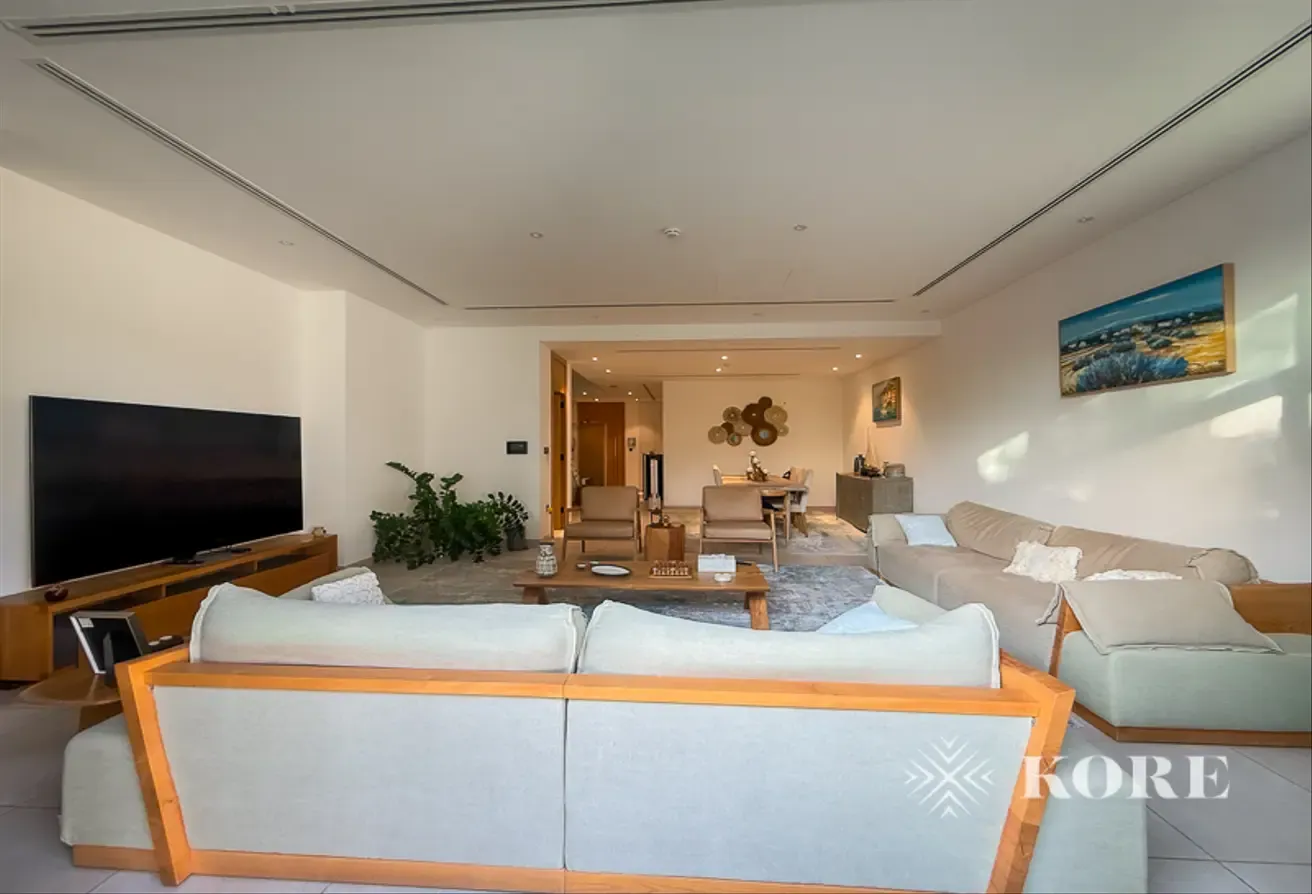 Modern Large Layout | Upgraded | Sky Room