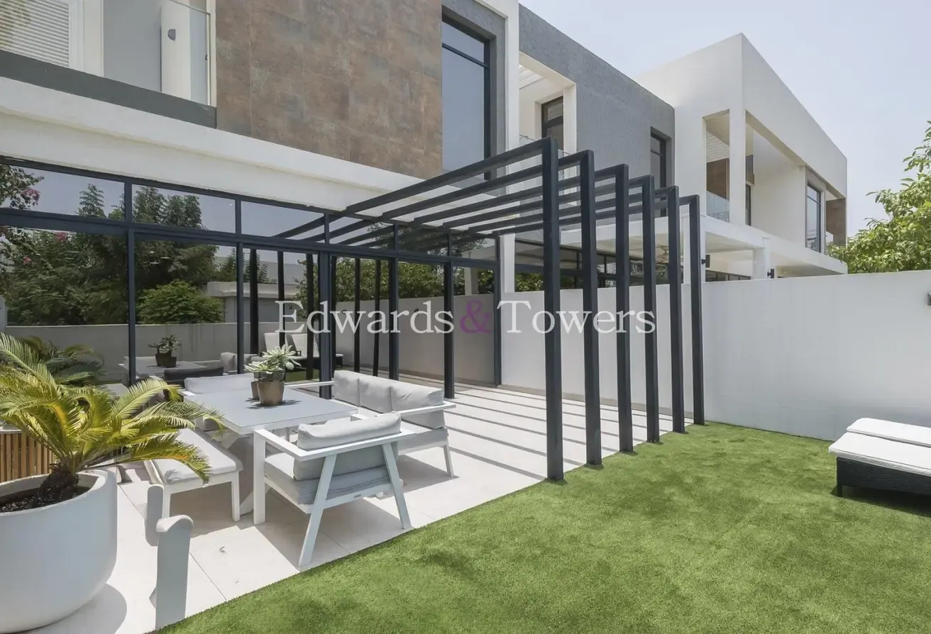 VOT | Rare Unit | Prime Location | 3 Bed Villa