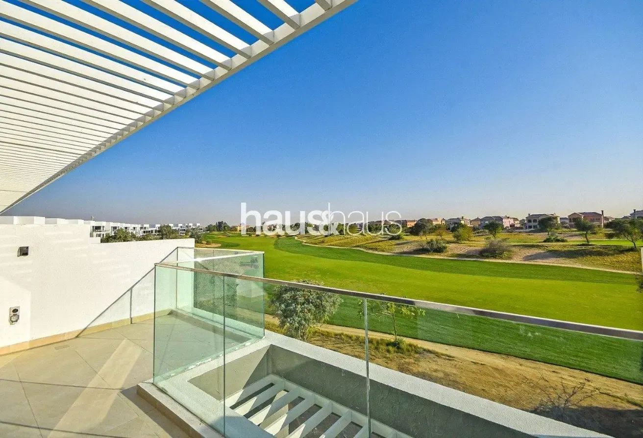 Golf View | Immaculate Condition | Available June