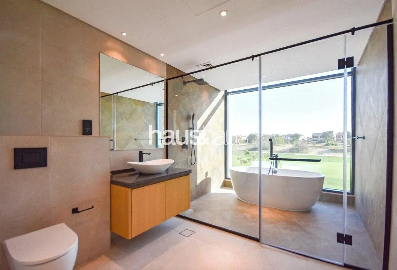 Golf View | Immaculate Condition | Available June