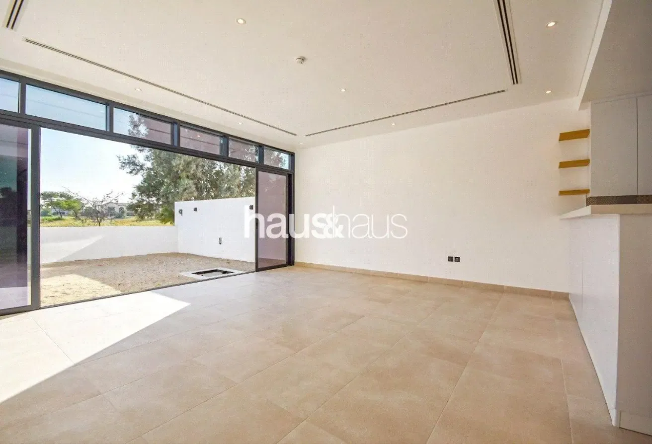 Golf View | Immaculate Condition | Available June