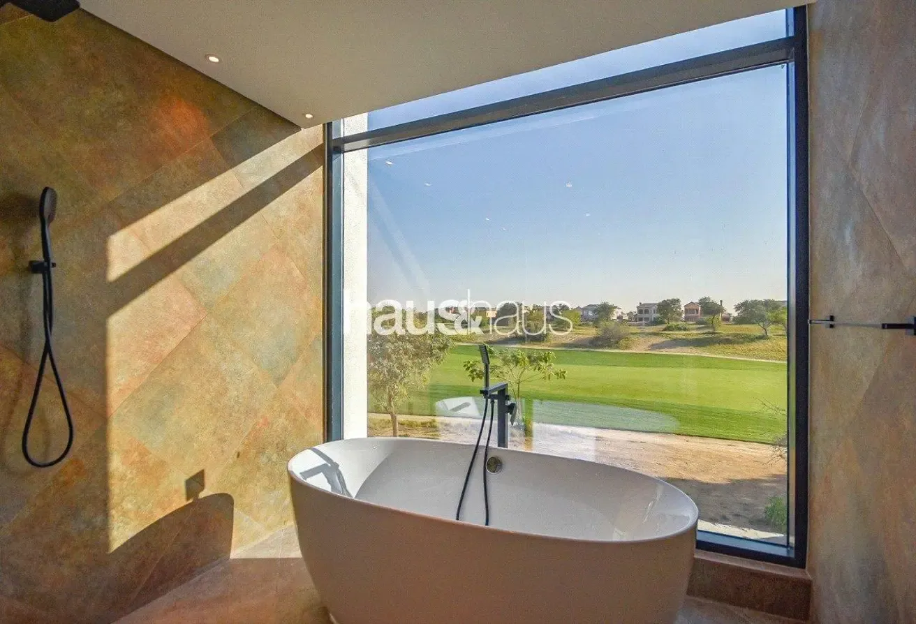 Golf View | Immaculate Condition | Available June