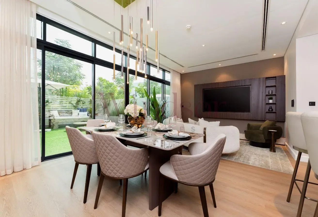 Spacious 3 Bedroom | 12 Cheques | Private Garden