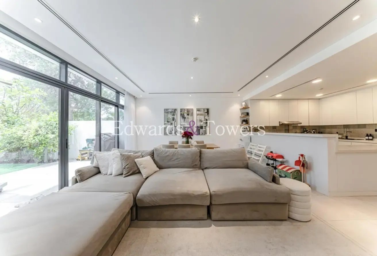 Golf Course | Prime Location | Club House Included