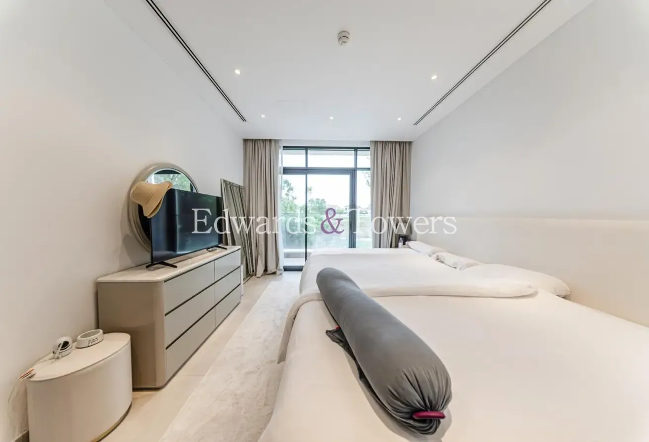 Golf Course | Prime Location | Club House Included