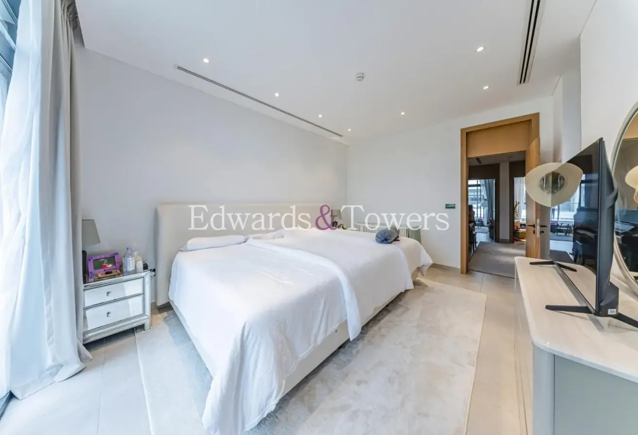 Golf Course | Prime Location | Club House Included