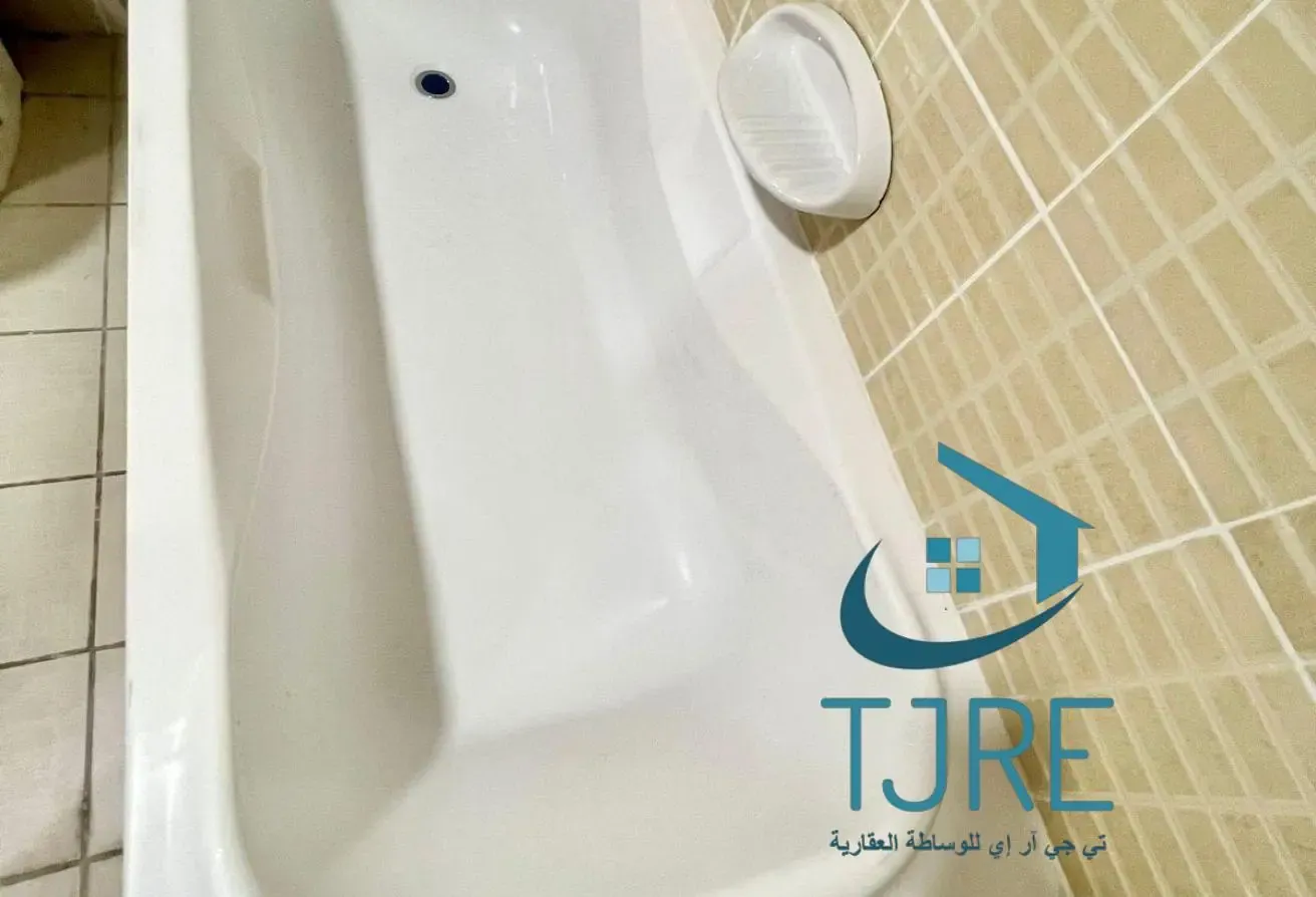 Studio Apartment in Lakeside B IMPZ  Bright Layout