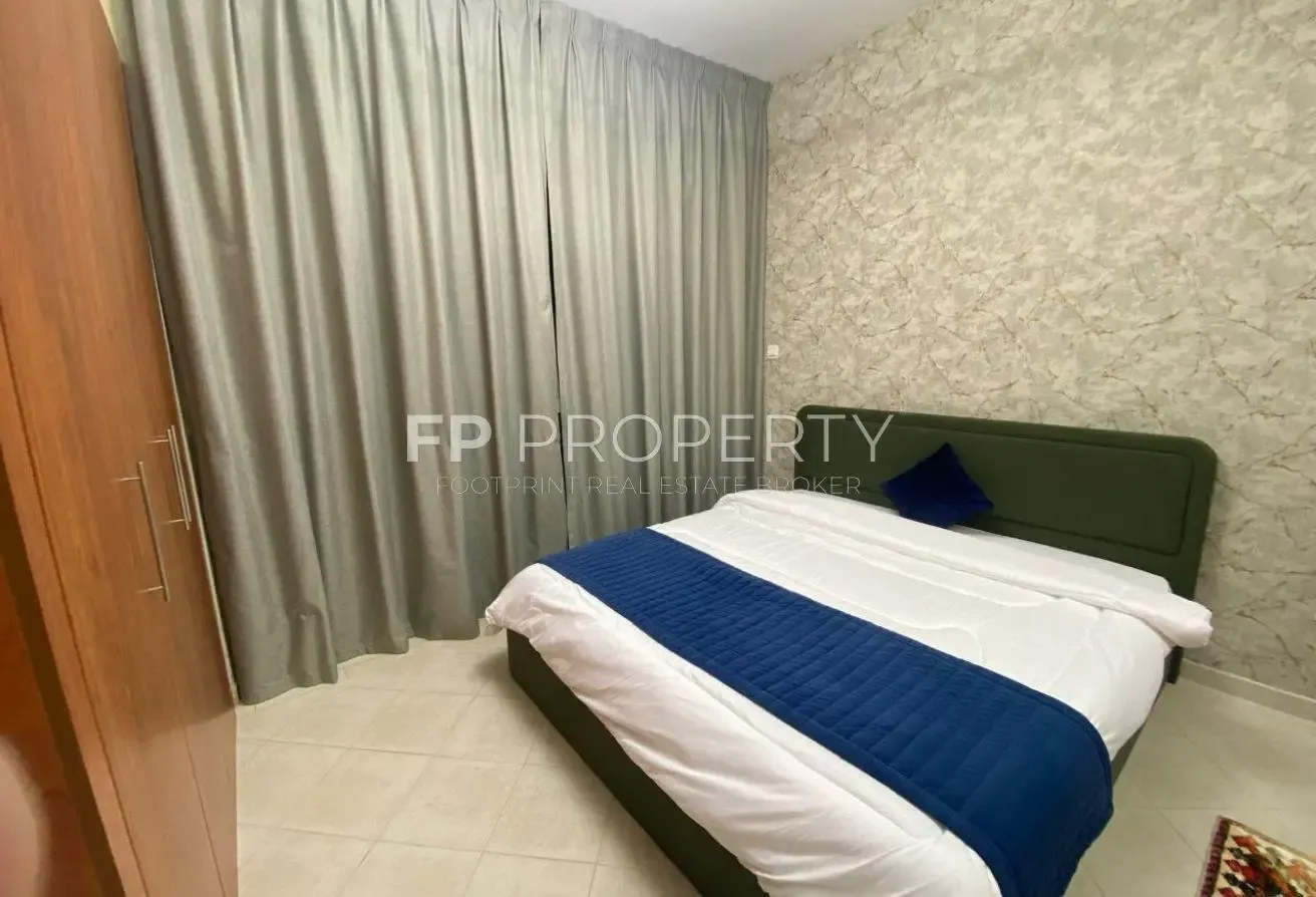 Fully Furnished| Pool and Lake View |Ready To Move