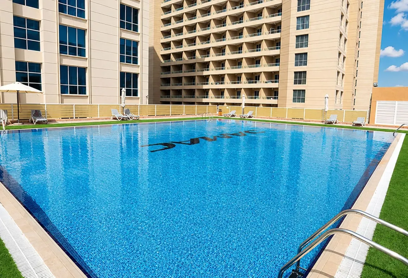 Fully Furnished|Vacant|Lake View|Bills included