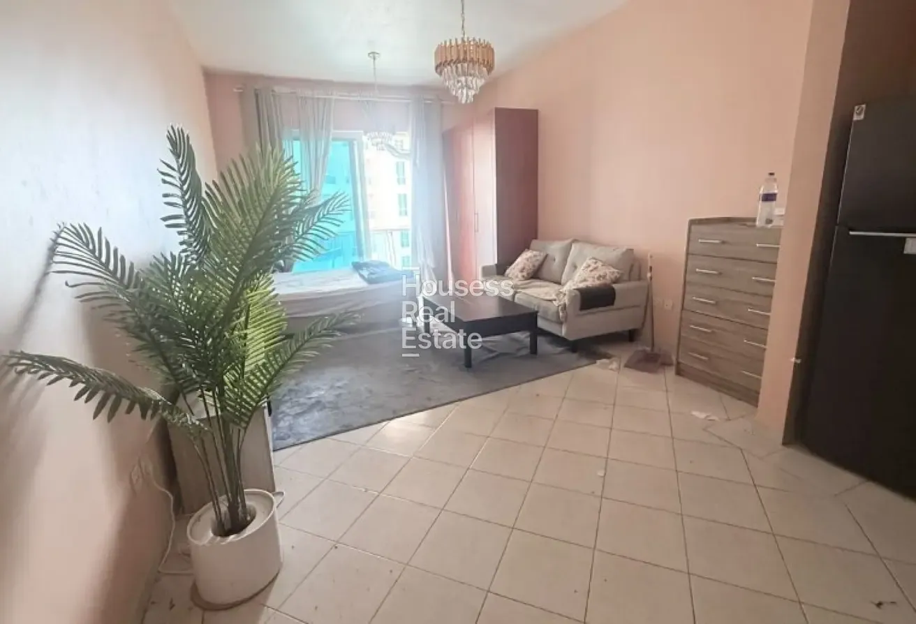 Fully Furnished | High Floor | Vacant