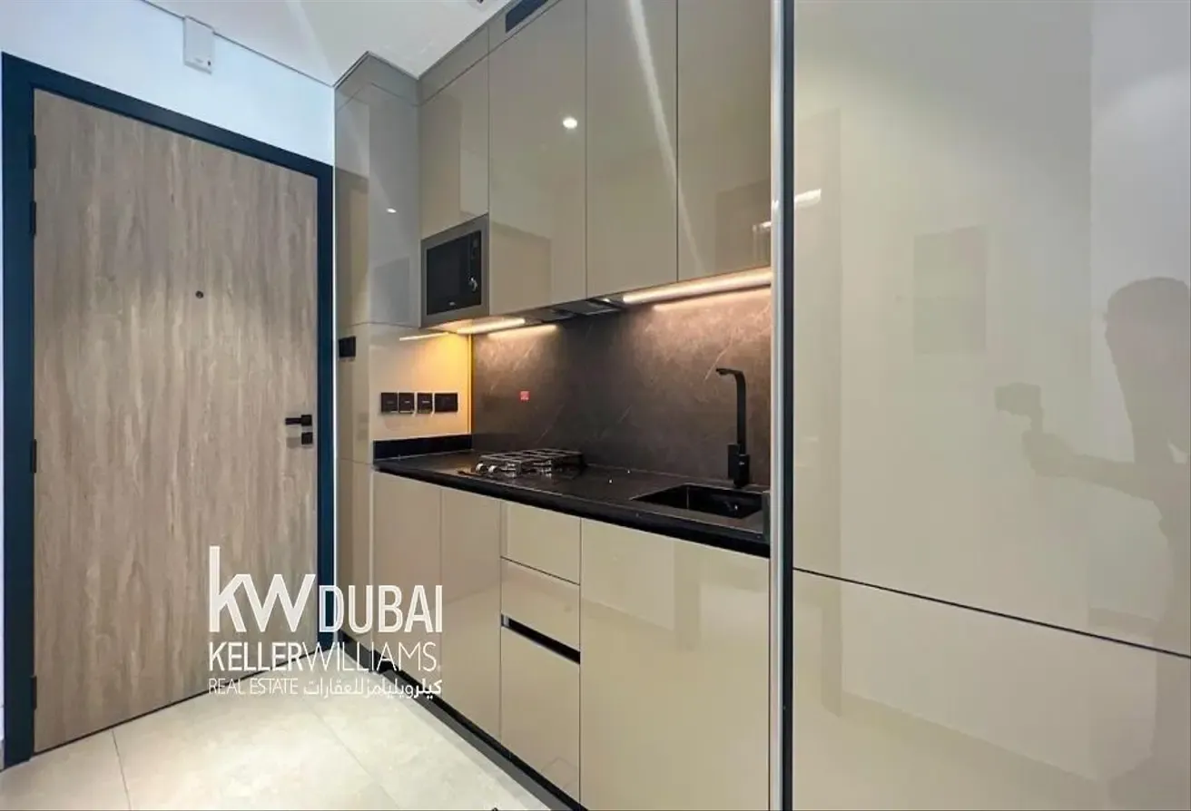 Modern Furnished Studio | Prime Location | Vacant