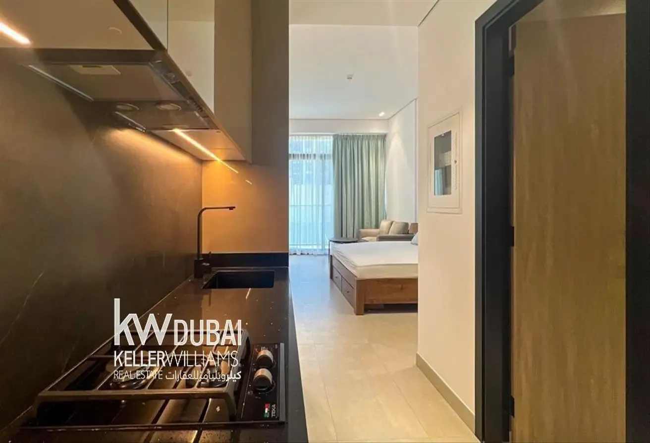 Modern Furnished Studio | Prime Location | Vacant