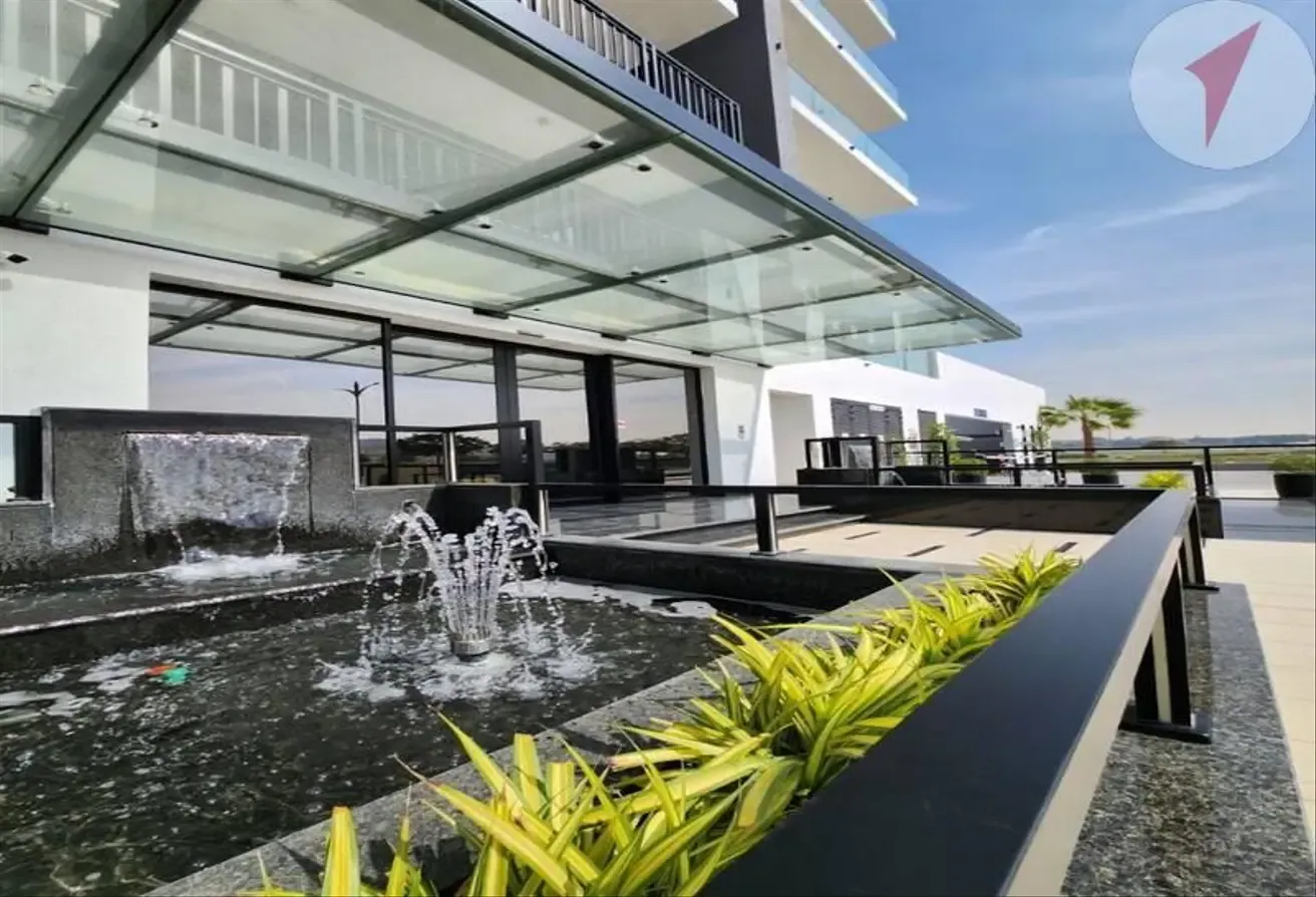 Fully Furnished Studio | Vacant September
