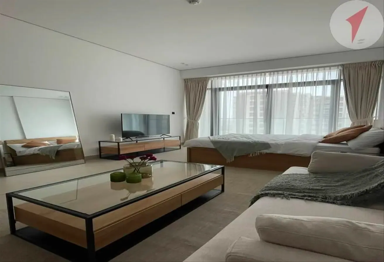 Fully Furnished Studio | Vacant September