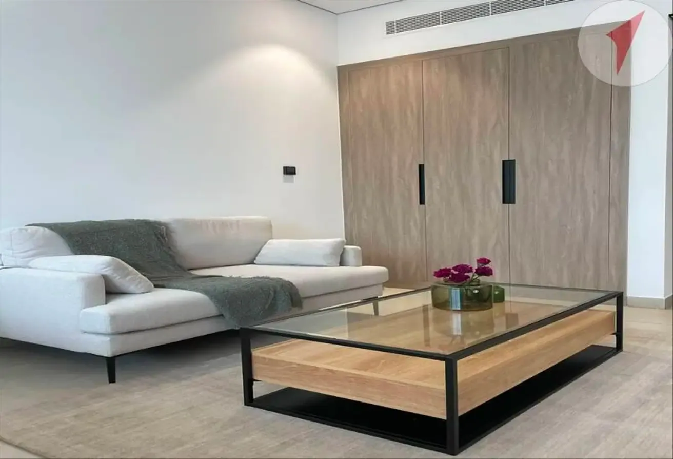 Fully Furnished Studio | Vacant September