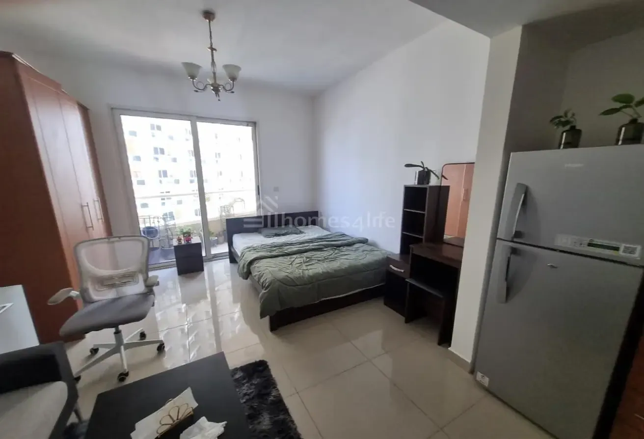 Furnished | Pool View | Well Maintained