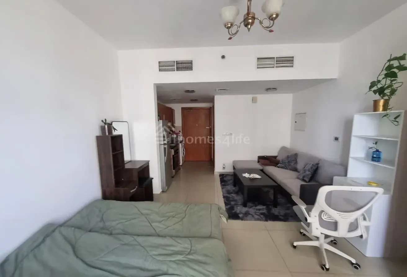 Furnished | Pool View | Well Maintained