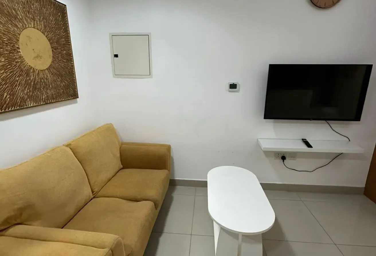 Fully Furnished | Community Views | Lakeside IMPZ