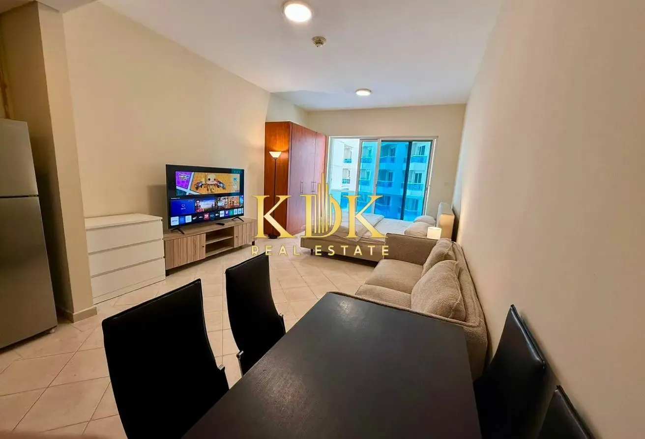 Furnished Studio | The Crescent Tower B | Pool