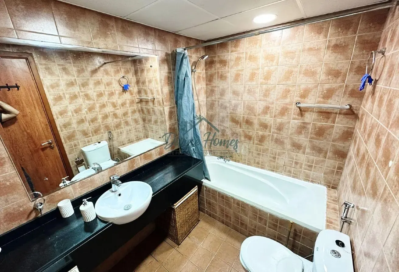 FURNISHED STUDIO | RESERVED PARKING |READY TO MOVE
