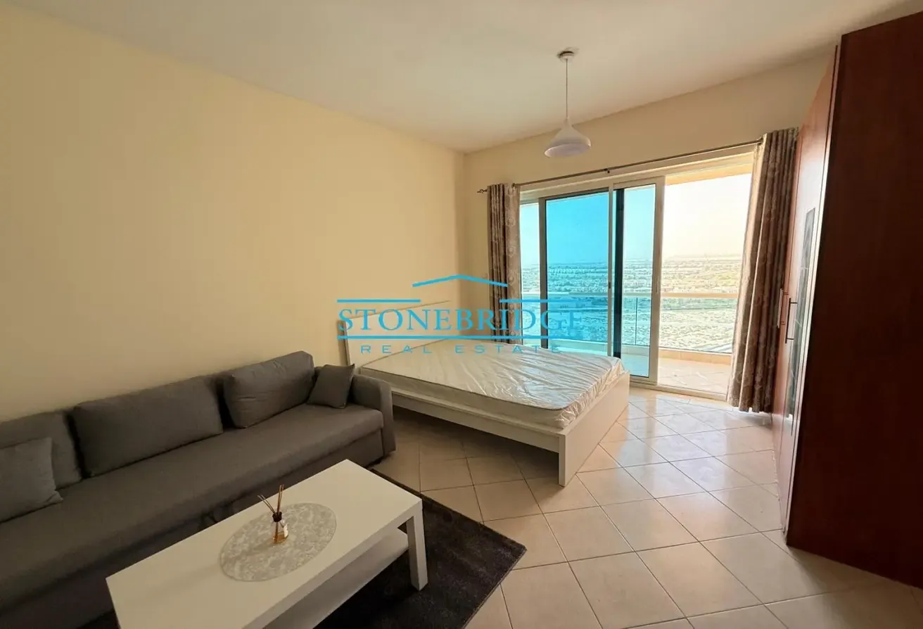 Spacious Furnished |With Parking| Ready to Move