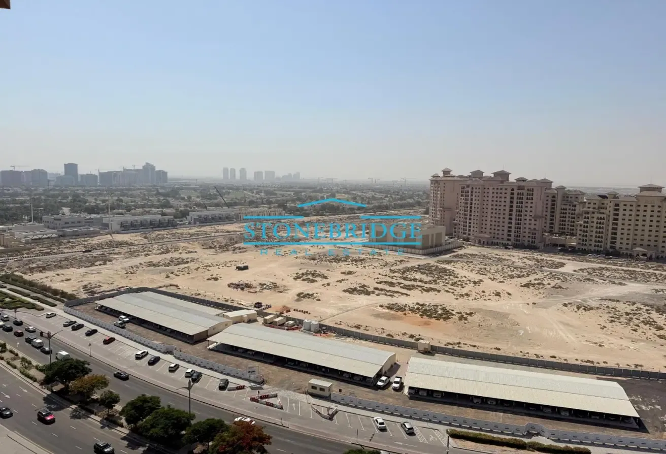 Spacious Furnished |With Parking| Ready to Move
