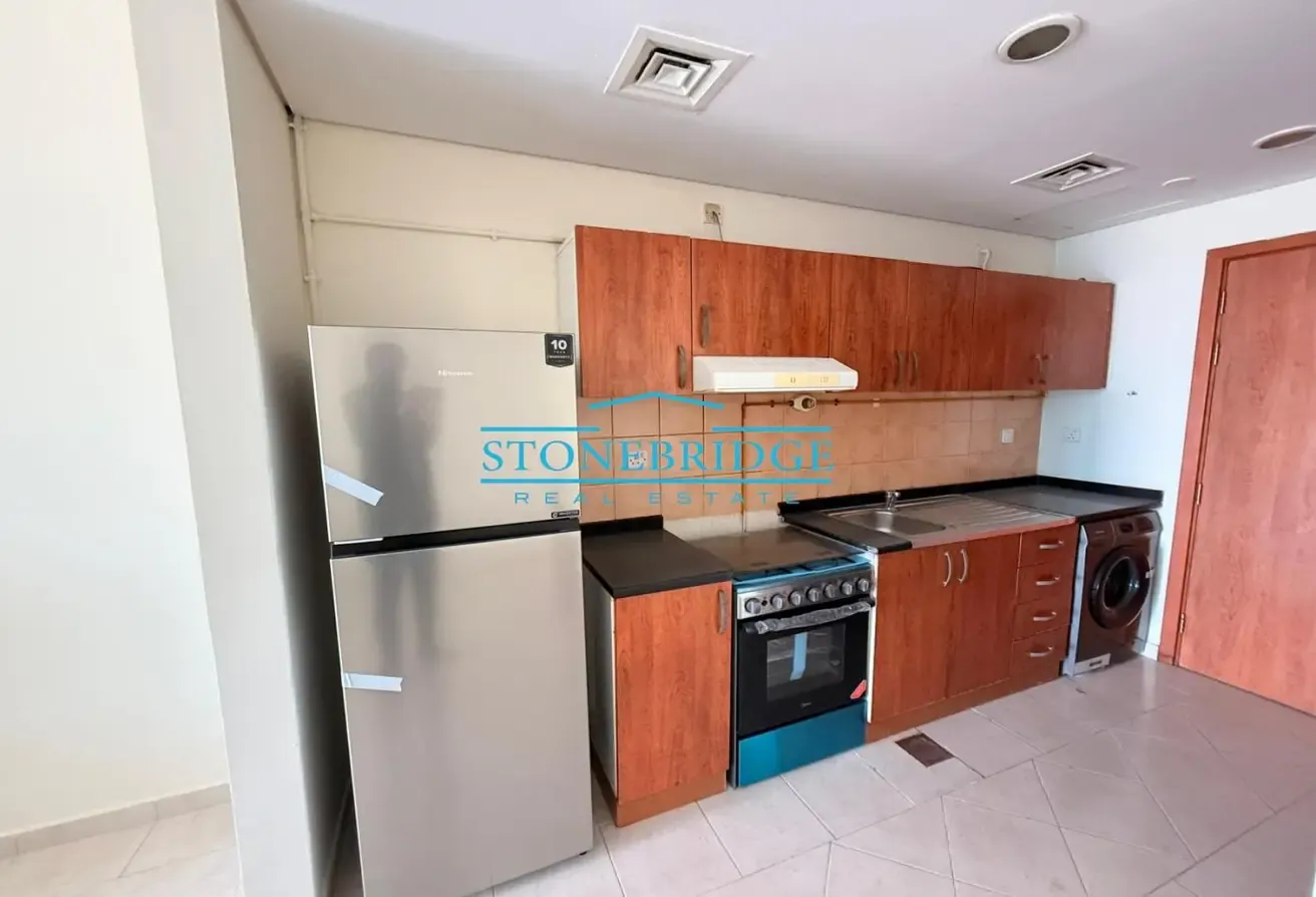 Spacious Furnished |With Parking| Ready to Move