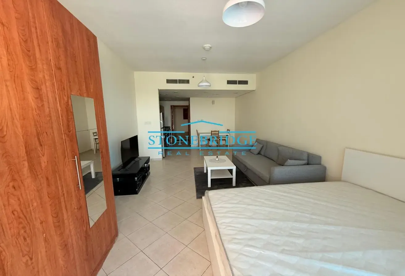 Spacious Furnished |With Parking| Ready to Move