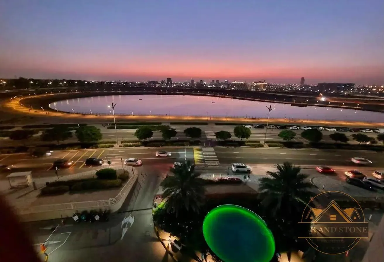 Fully Furnished | High floor | Lake View