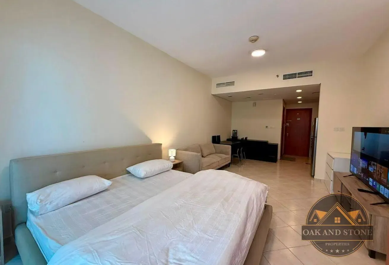 Fully Furnished | High floor | Lake View