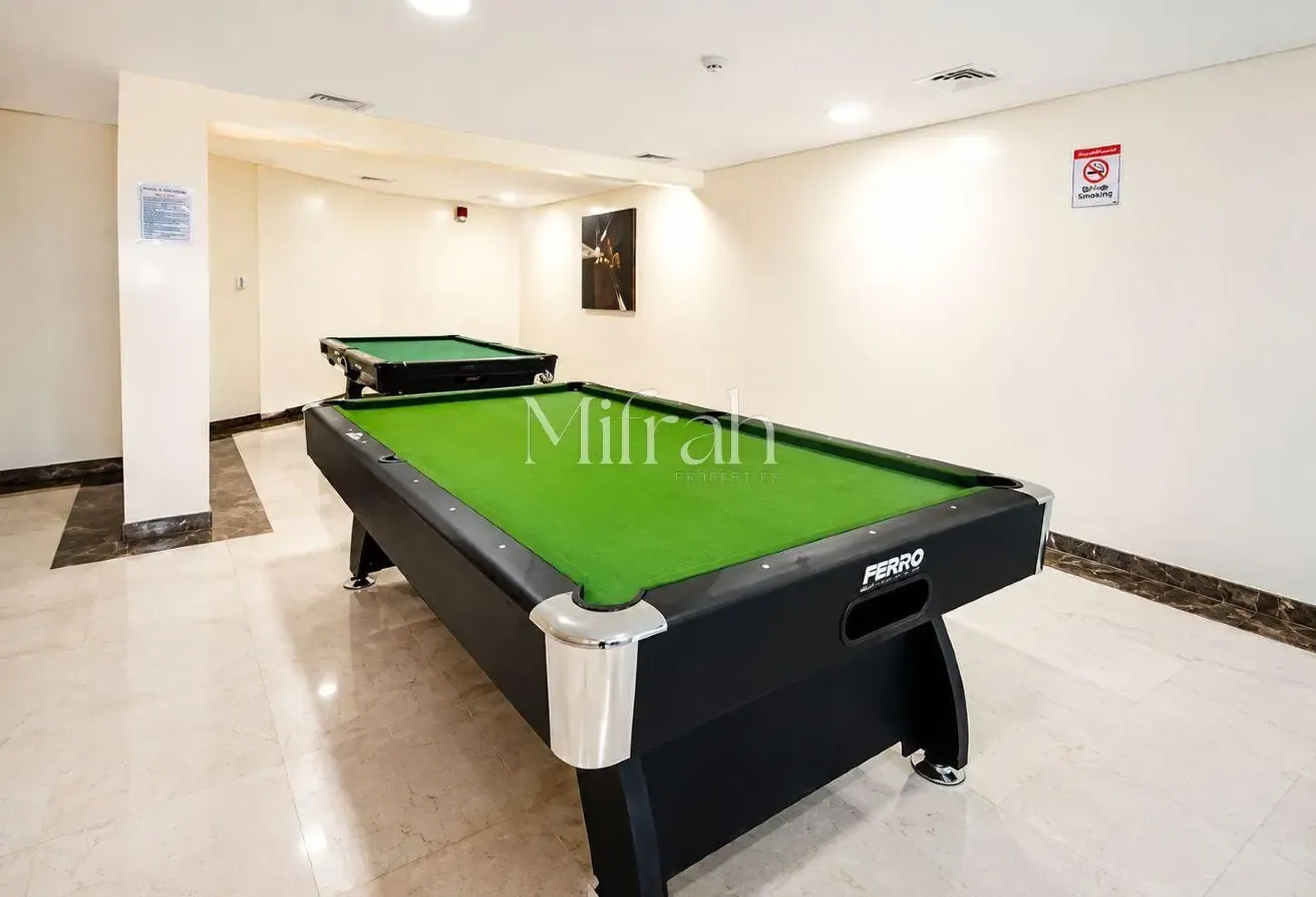 Spacious Studio | Furnished | Vacant