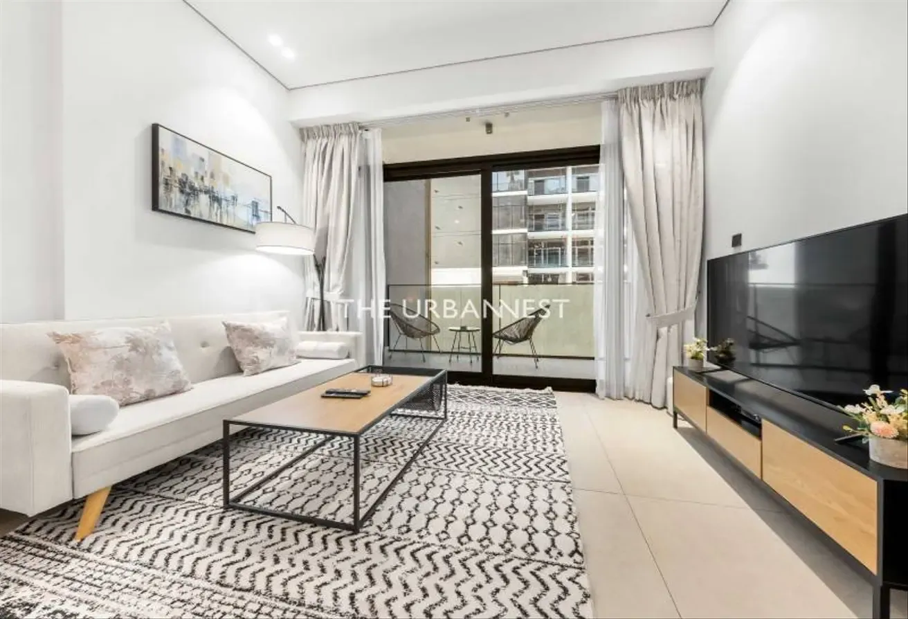 Fully Furnished | Modern Studio | Vacant