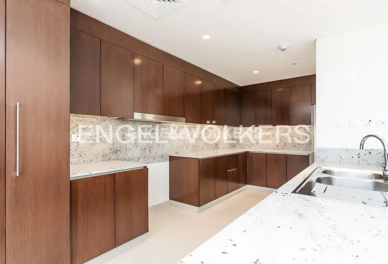 High Floor | Large Layout | Villa View