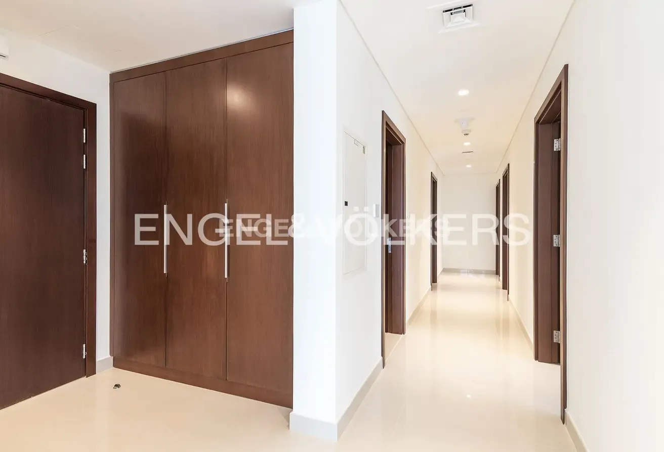 High Floor | Large Layout | Villa View
