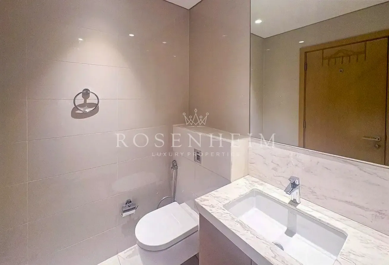 Large Layout | High Floor Unit |  Vacant in August