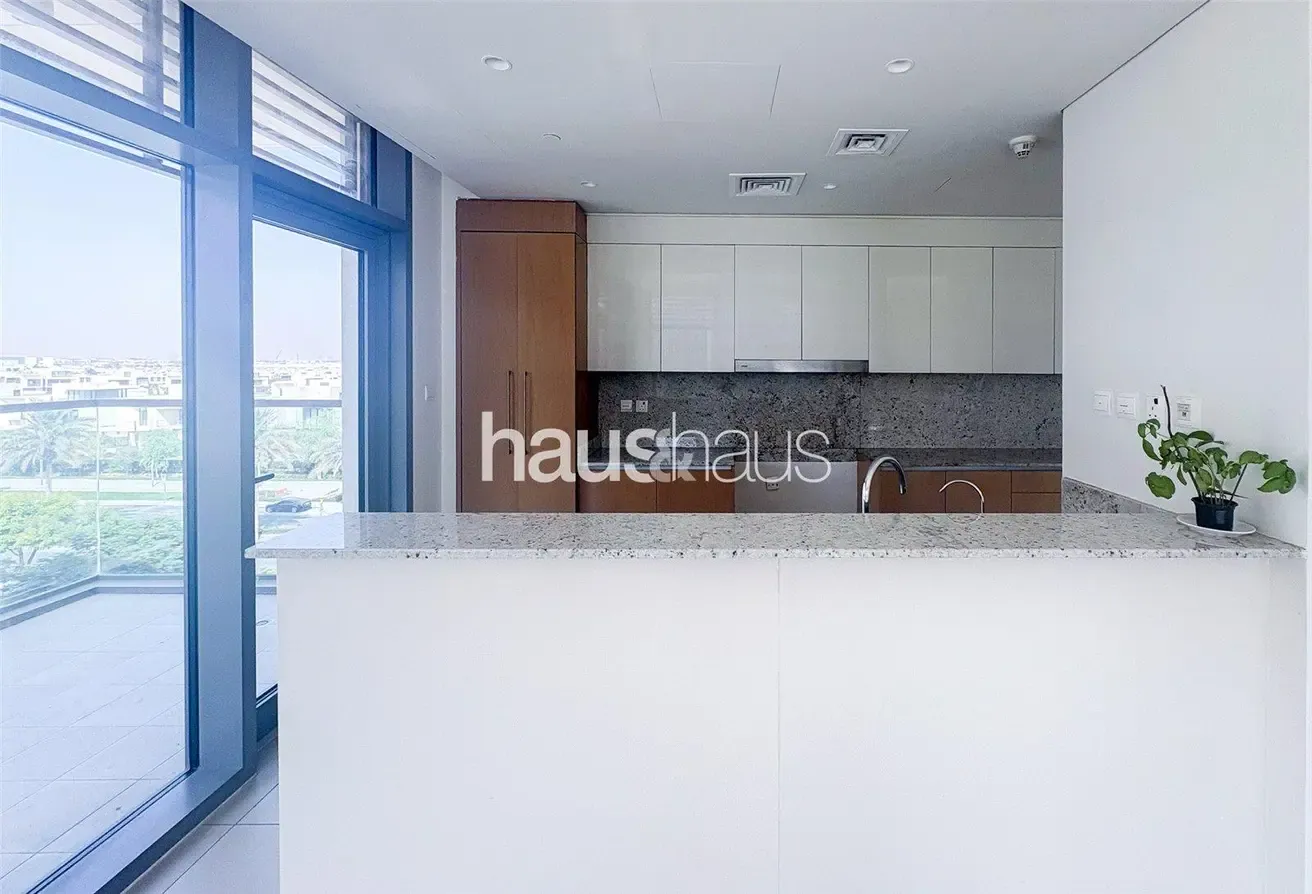 Vacant | Pool + Park Views | Corner Unit