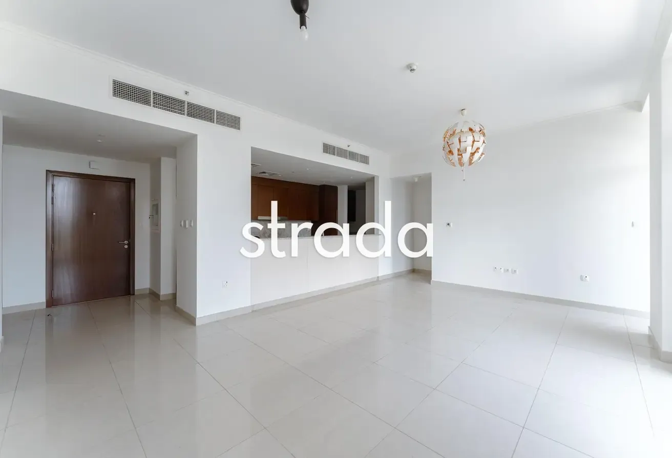 Large Layout | Vacant Aug 1st | High Floor