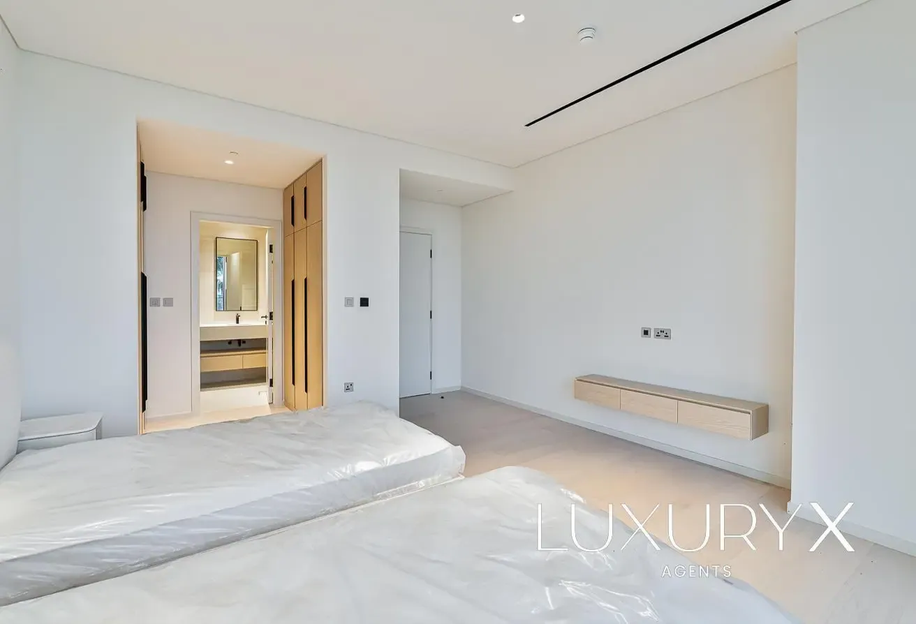 Fully Furnished | Burj and Creek Views | Vacant