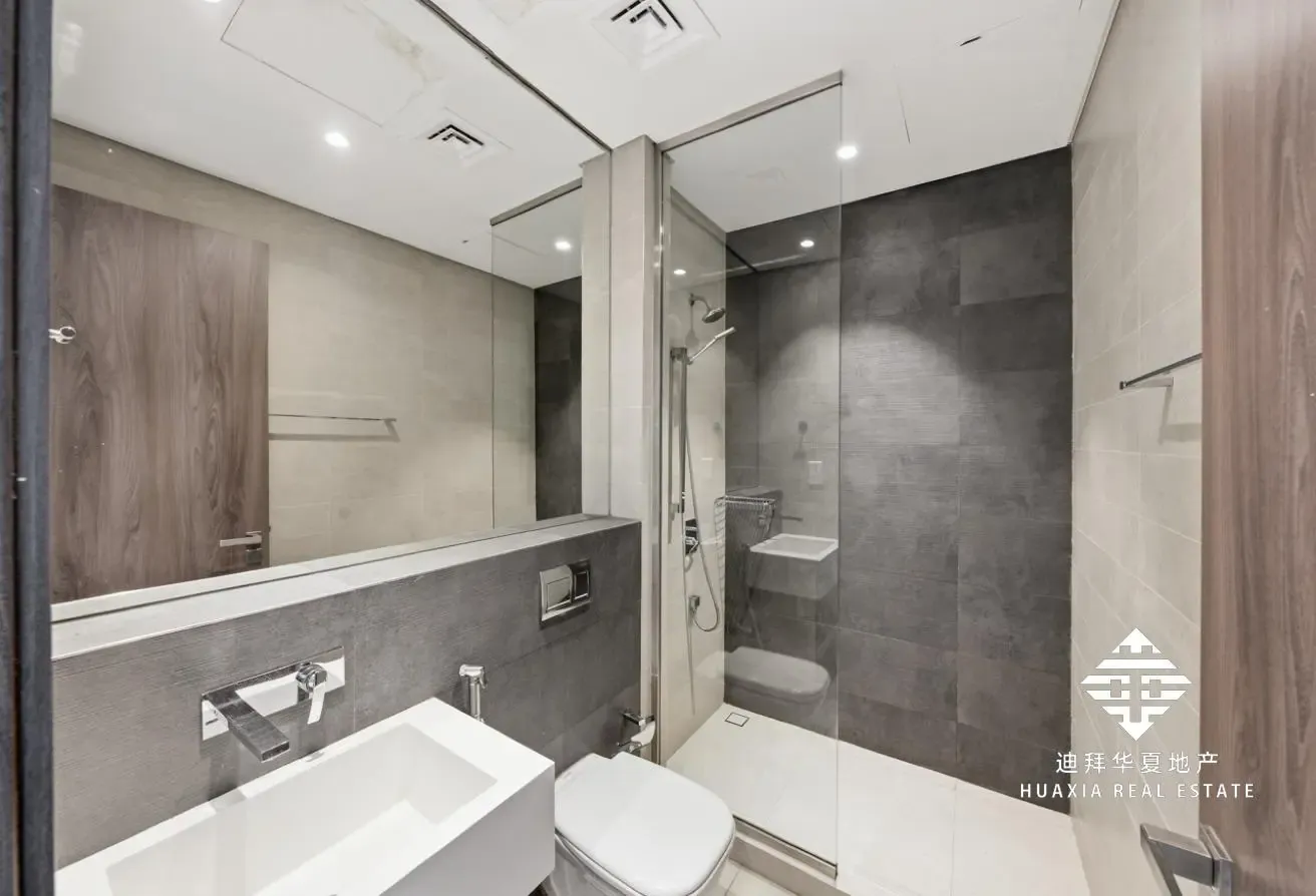 Fully Furnished| 12 Cheques| Vacant| SOL Bay View