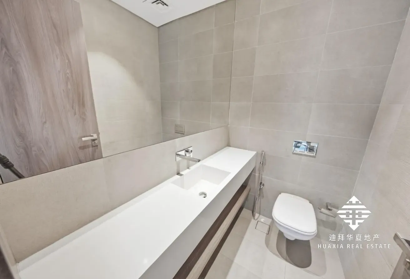 Fully Furnished| 12 Cheques| Vacant| SOL Bay View