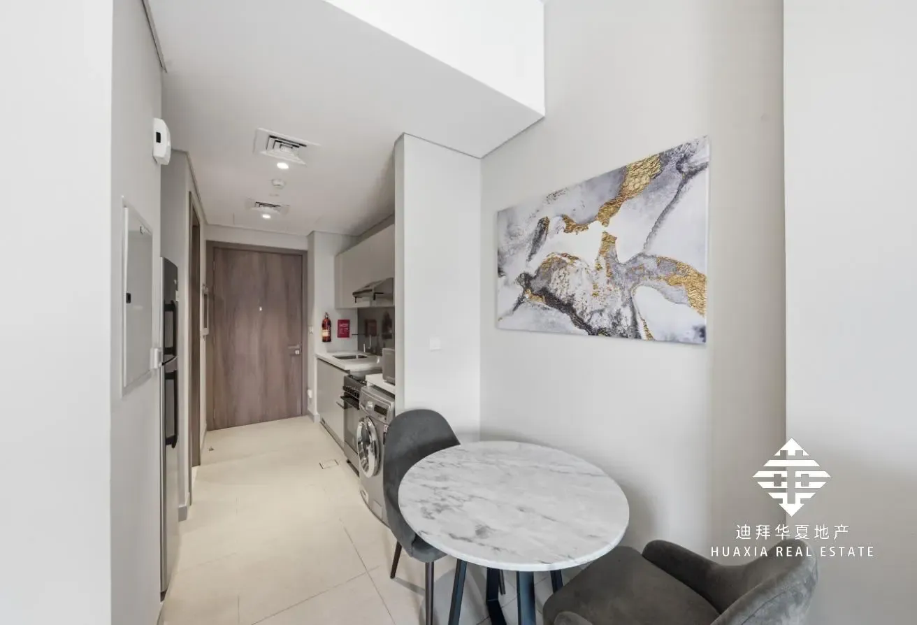 Fully Furnished | Well Maintained | Community View