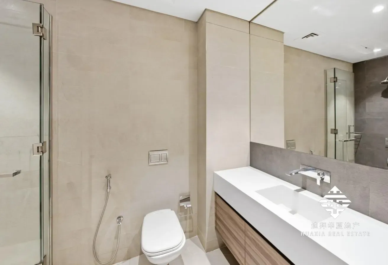 Fully Furnished | Well Maintained | Community View