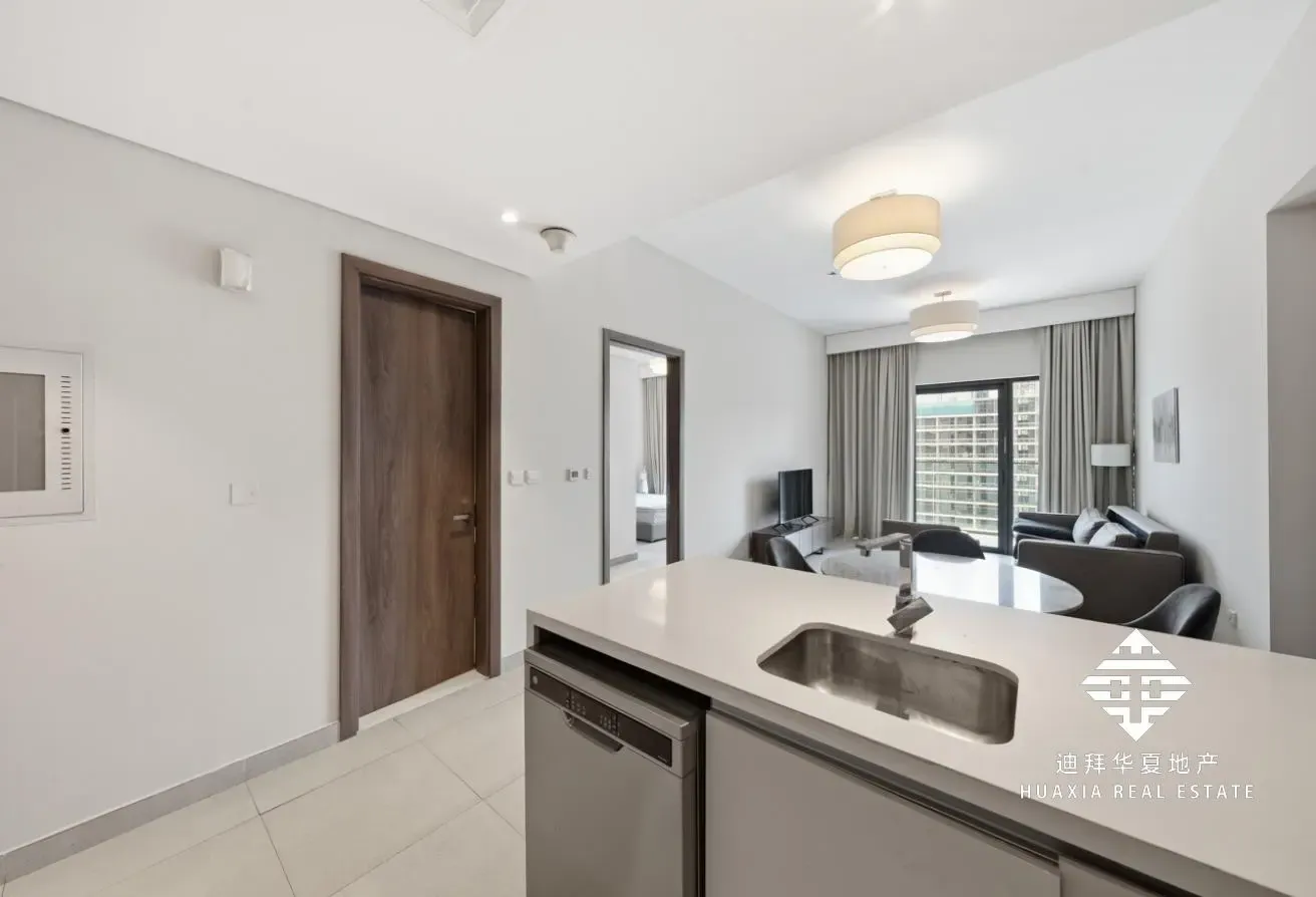 Fully Furnished |Community View|12 Cheques |Vacant